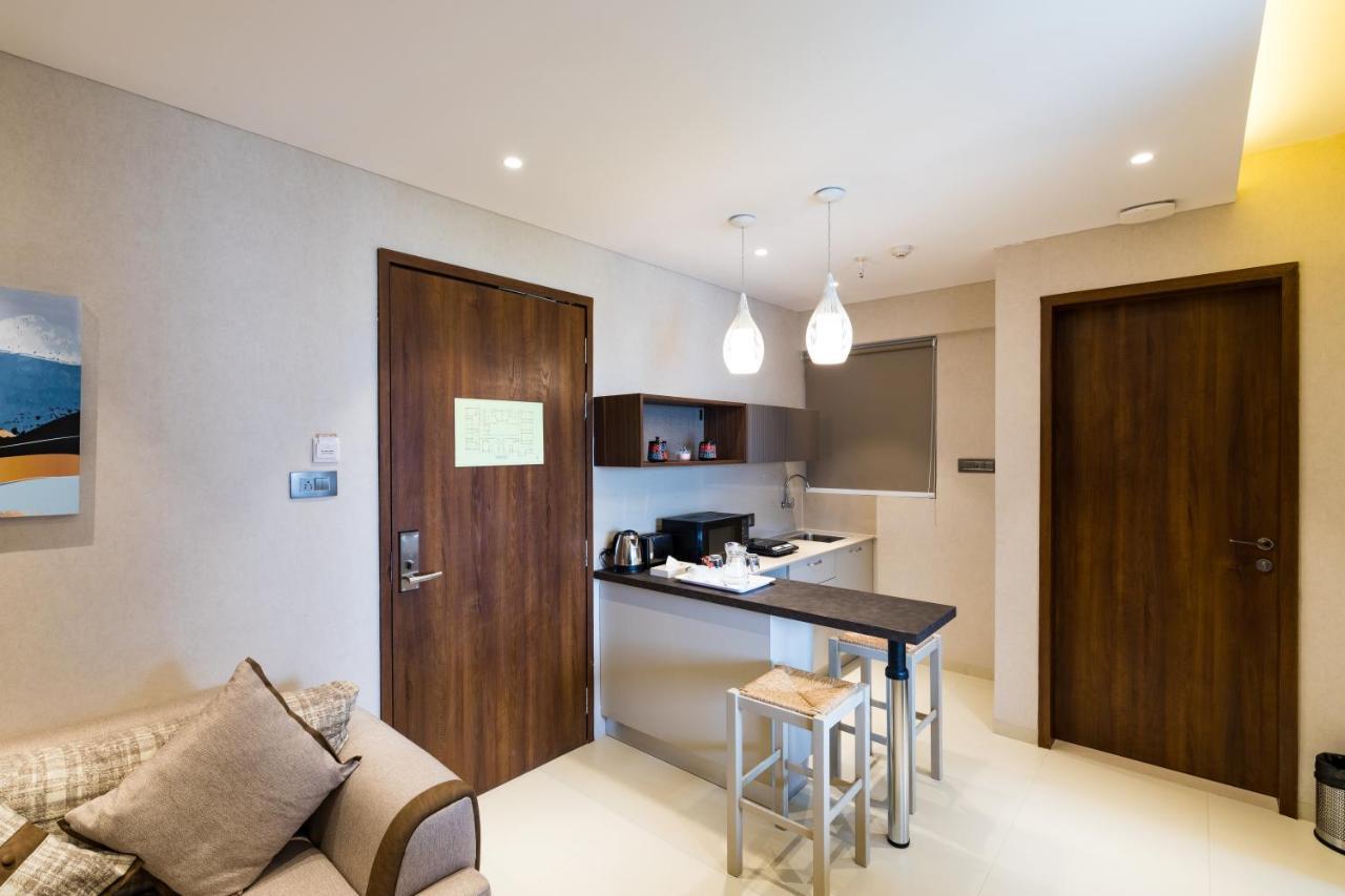 Ar Suites Jewels Royale - Koregaon Park Nx Pune Exterior photo